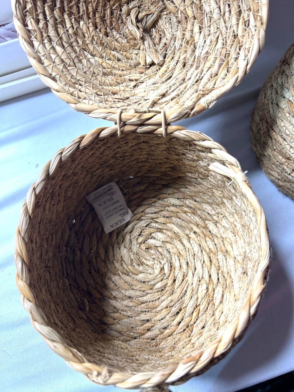 Woven Beehive Basket With Lid Set Of 2 Handmade Natural Grass Storage Containers - Picture 2 of 2